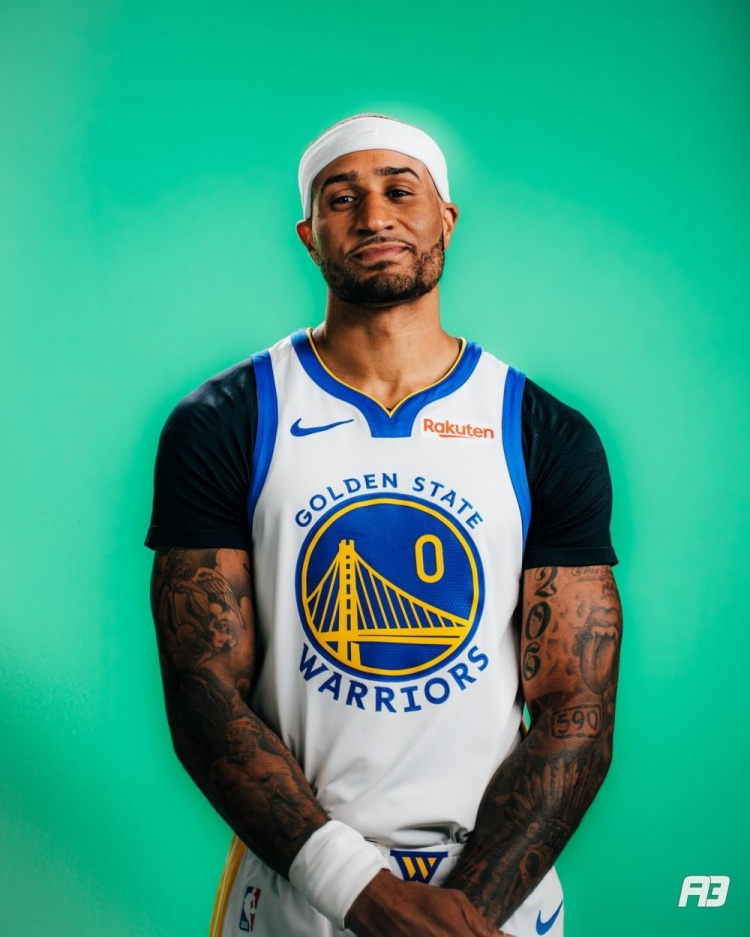 失去选秀励志典范！小佩顿晒定妆照开启职业生涯第十季：Here We Go