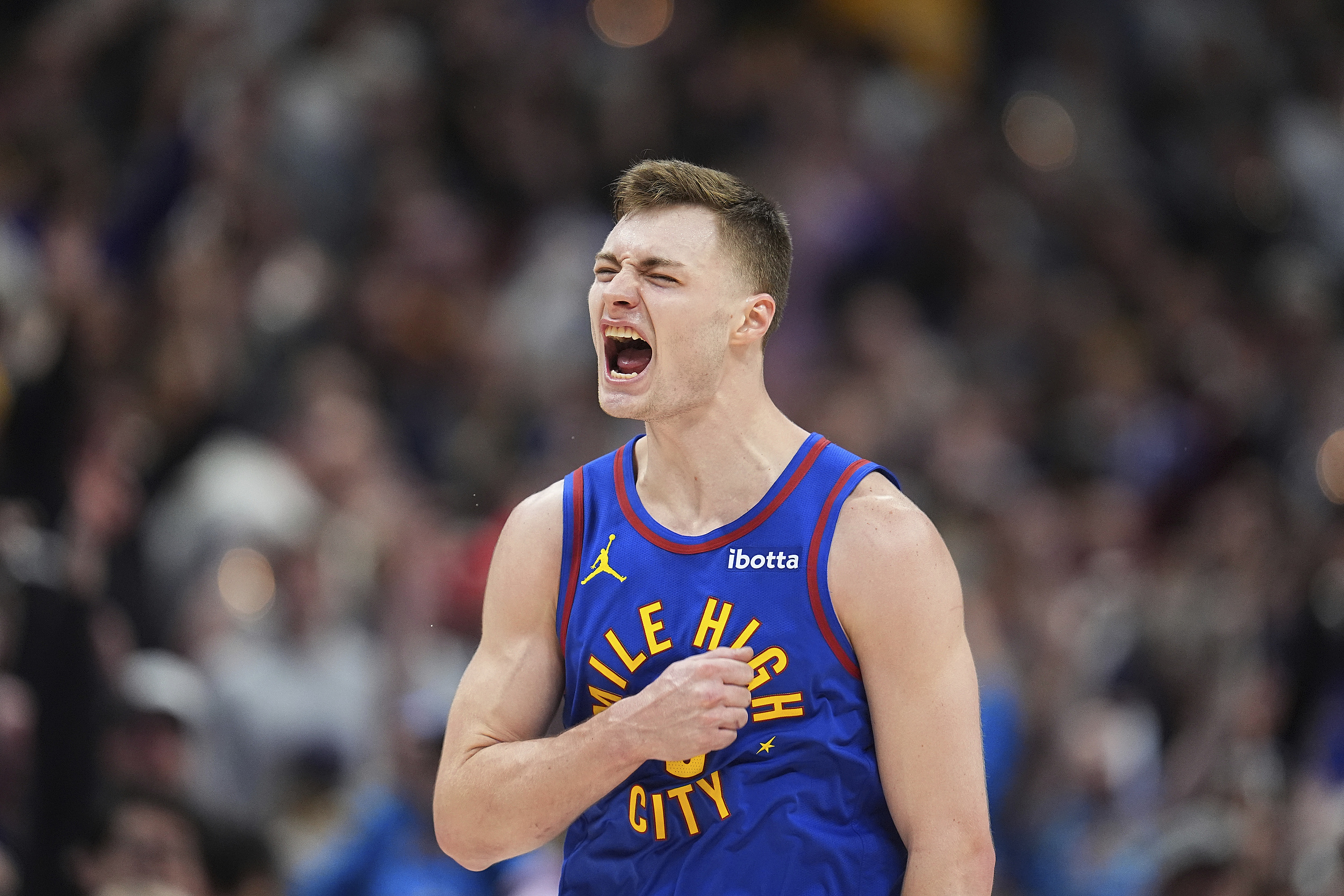 Shams：布劳恩左脚踝扭伤将在6周后重新评估。