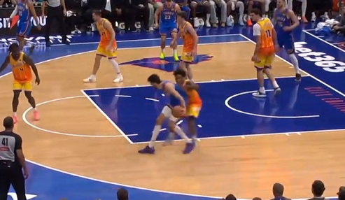 频繁打铁！第二节雷霆开场5分钟10中2只有6分钟