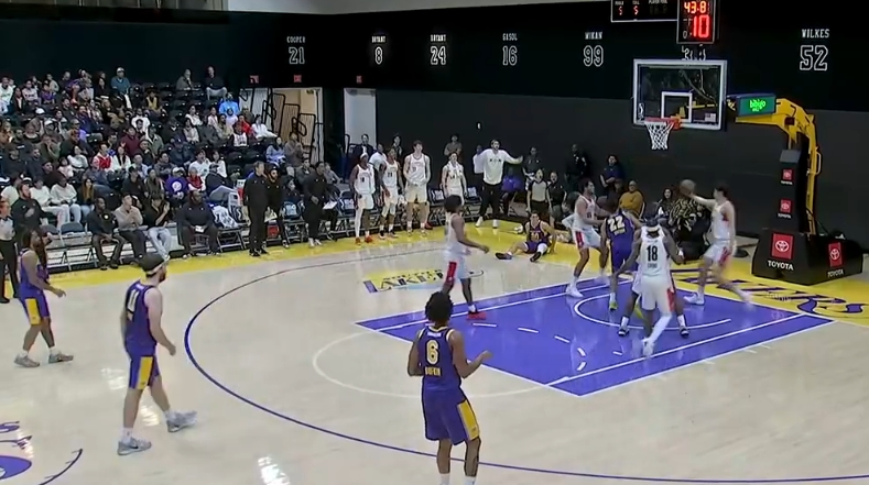 攻防一体化！杨瀚森造杀罚球命中&防守端连续送出封盖