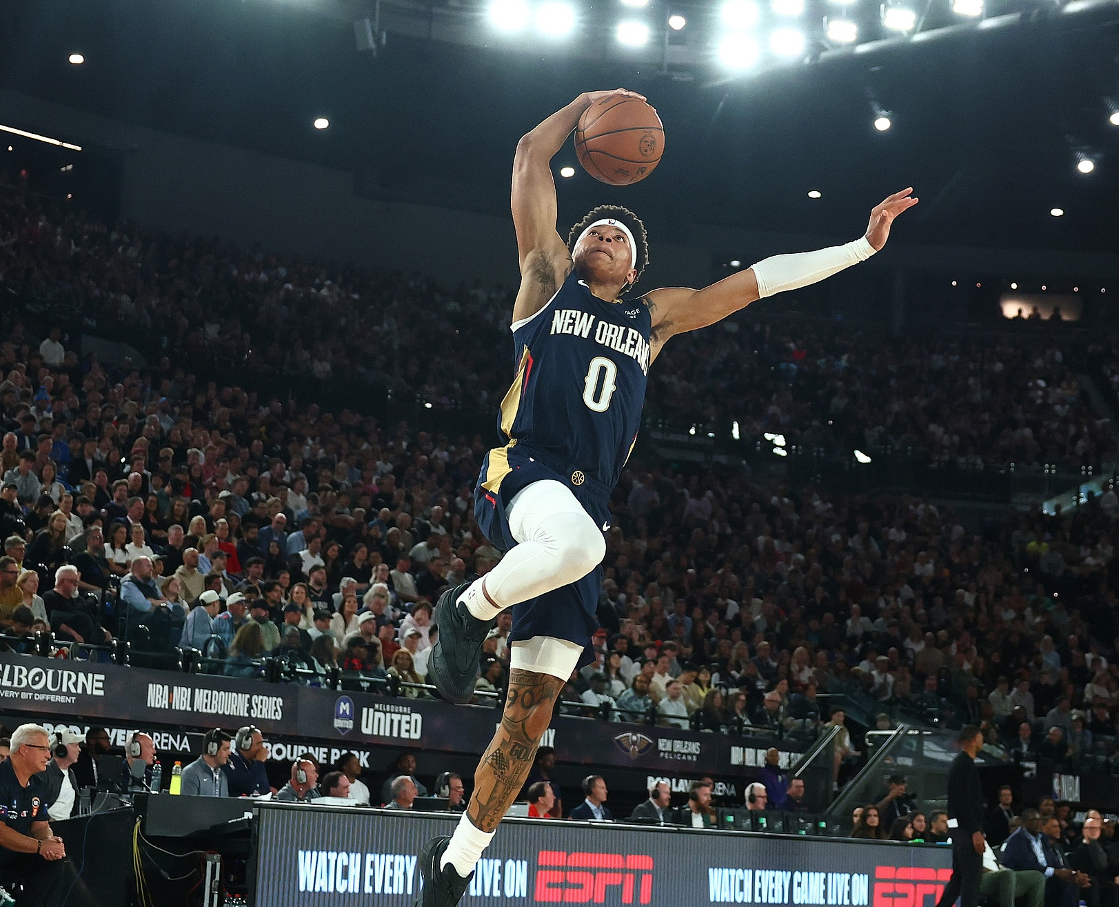 19岁035天！费尔斯成为历史上最年轻的控卫，多次砍下20+。