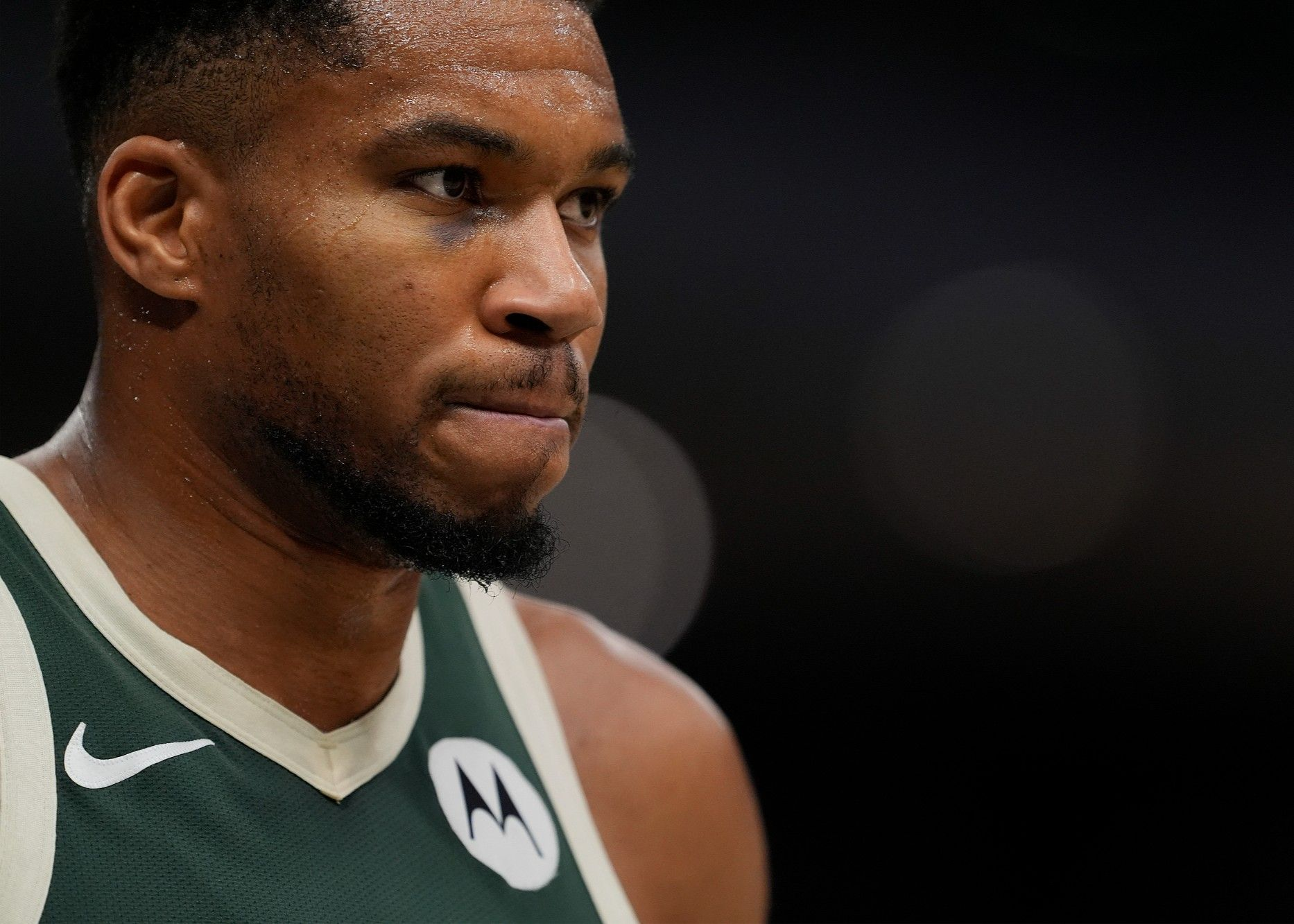 伤病潮！美国媒体盘点了本赛季许多著名球星的伤缺：字母、文班等。