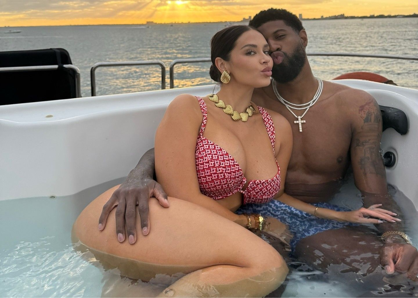 体育女神盘点:丹妮拉，夜店舞女出身难阻保罗·乔治。