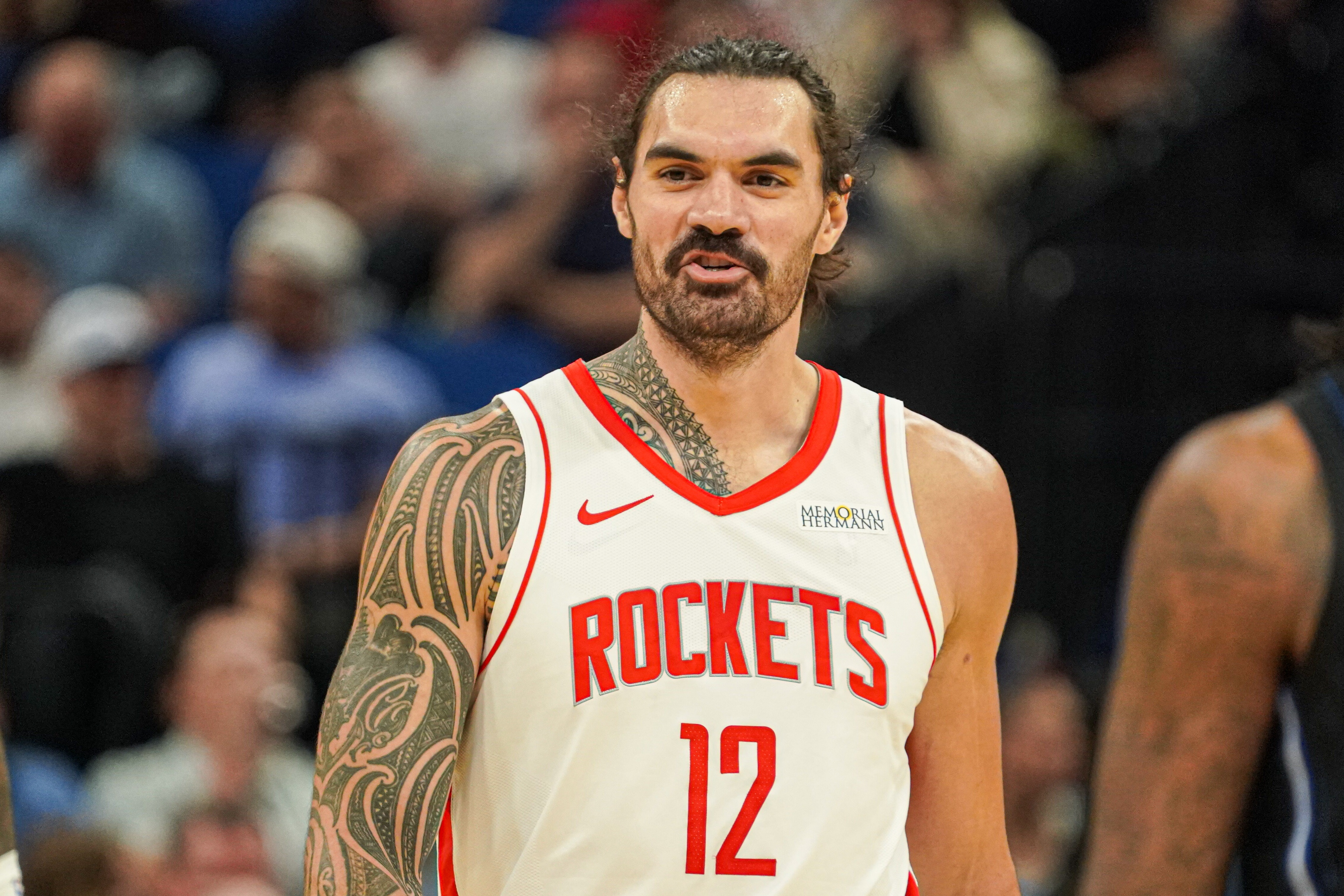 正负值+26全场最高！亚当斯24分钟填满数据栏 贡献2分9板&6前场板&6