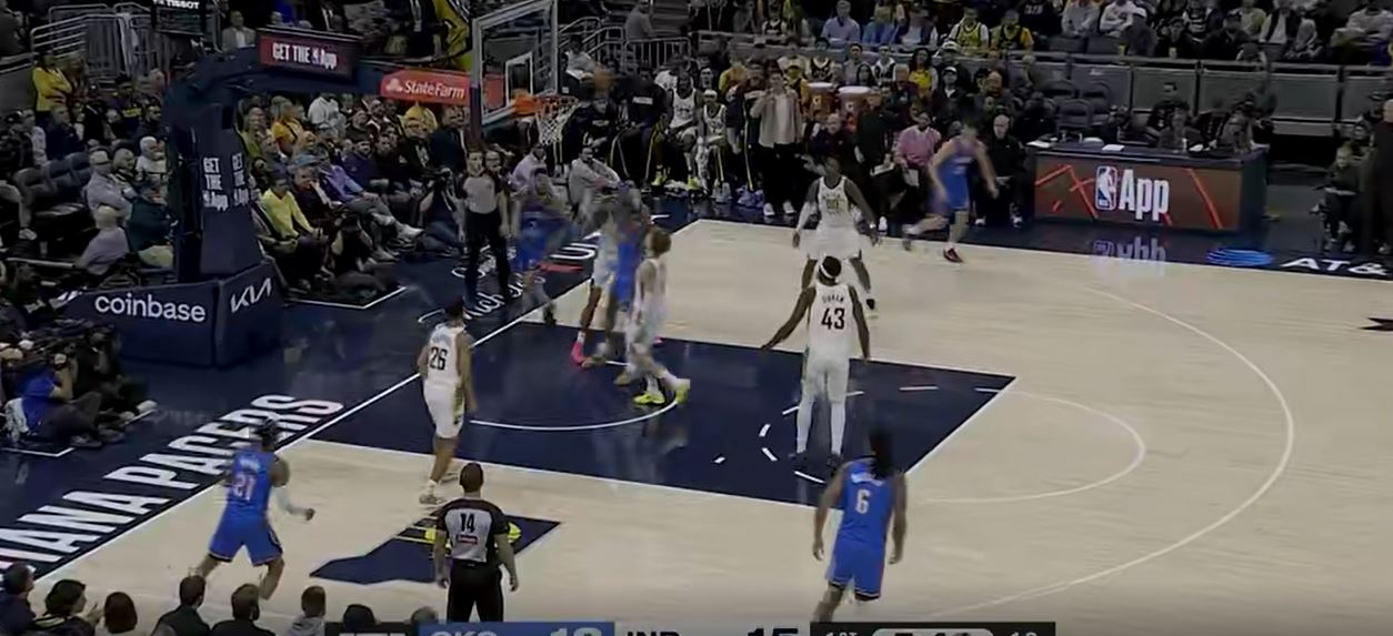 全靠你！亚历山大转身上进，个人得分上双，雷霆追到1分。