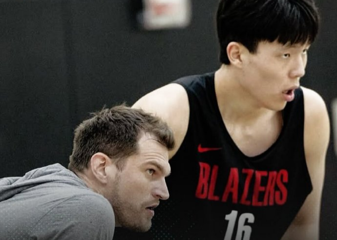 媒体人：斯普利特出生在马刺的内线，对杨瀚森更加了解。