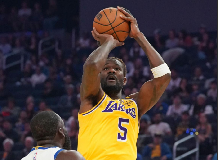 今日不软！艾顿11中7高效砍15+8，多次秀暴扣回击质疑。