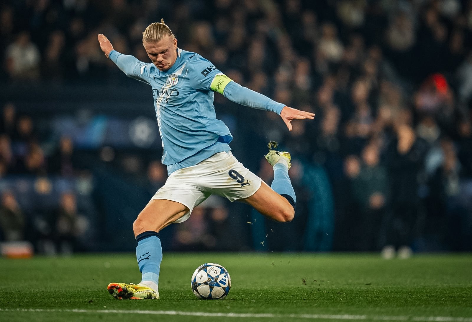 如果对利物浦梅开二度，哈兰德就会打破英超百球的最短纪录。