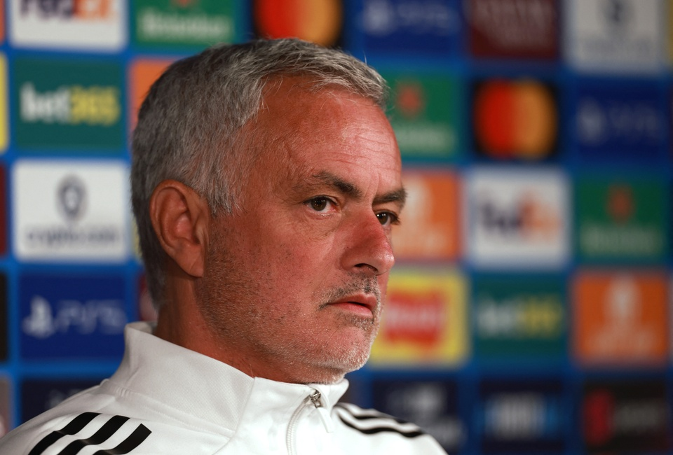 土壤媒体：长期住酒店，穆里尼奥给费内巴留下了65万英镑的酒店账单。