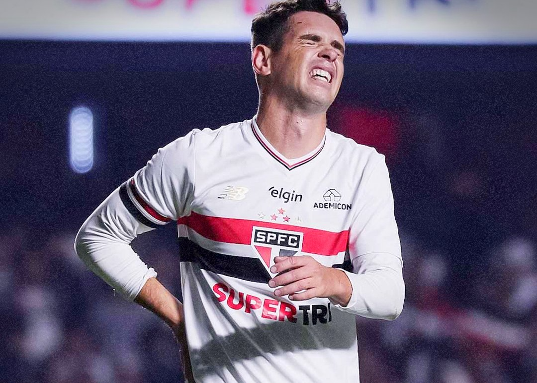 圣保罗官方：奥斯卡突发心脏指标异常被送往医院，现状稳定。