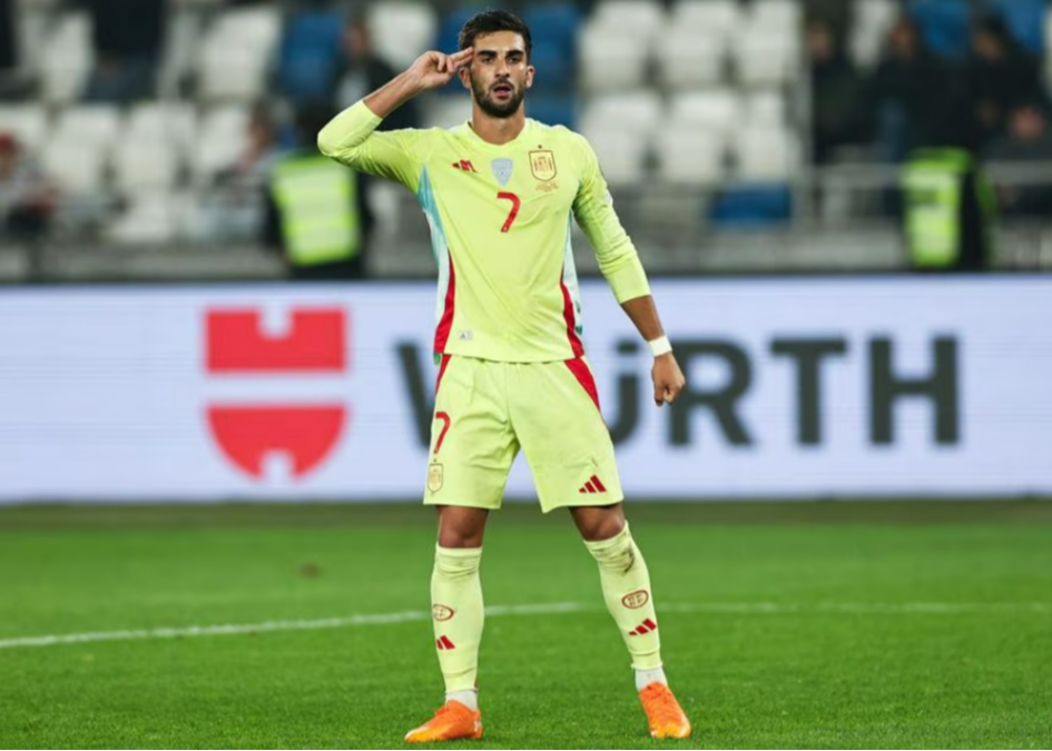 托雷斯与格鲁吉亚的比赛数据：1进球1助攻，制造1个点球。