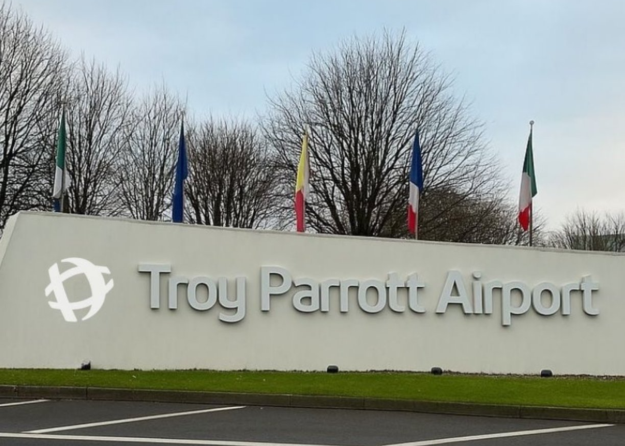 帽子戏法拯救爱尔兰！都柏林机场发文称将改名为：帕洛特机场