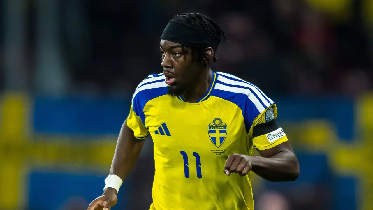 瑞典国家队新闻官：埃兰加因个人原因离开了瑞典国家队。