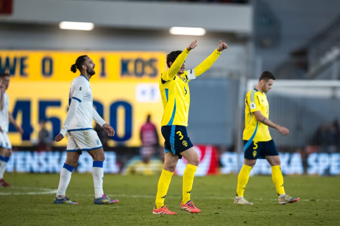 林德洛夫对球迷的嘘声竖起大拇指：如果他们生气了，我道歉。