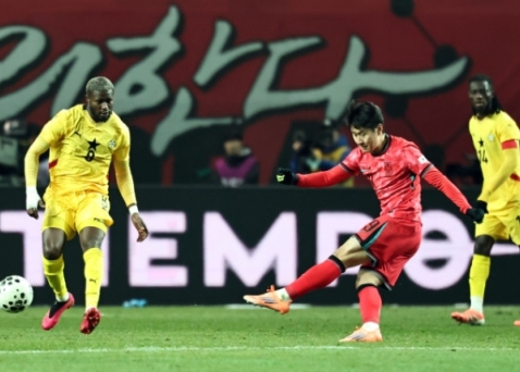 李刚仁：感谢所有球迷的支持，他们将为世界杯做好充分的准备。