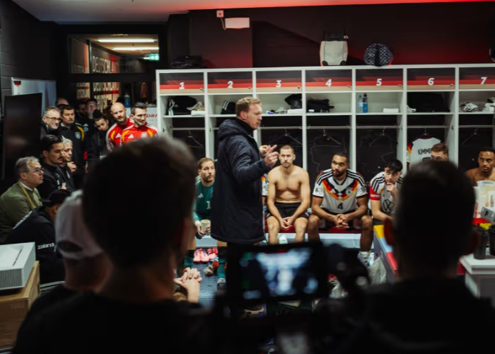 纳格尔斯曼：我心中已经有了世界杯的理想阵容，球队需要专注于提升水平。