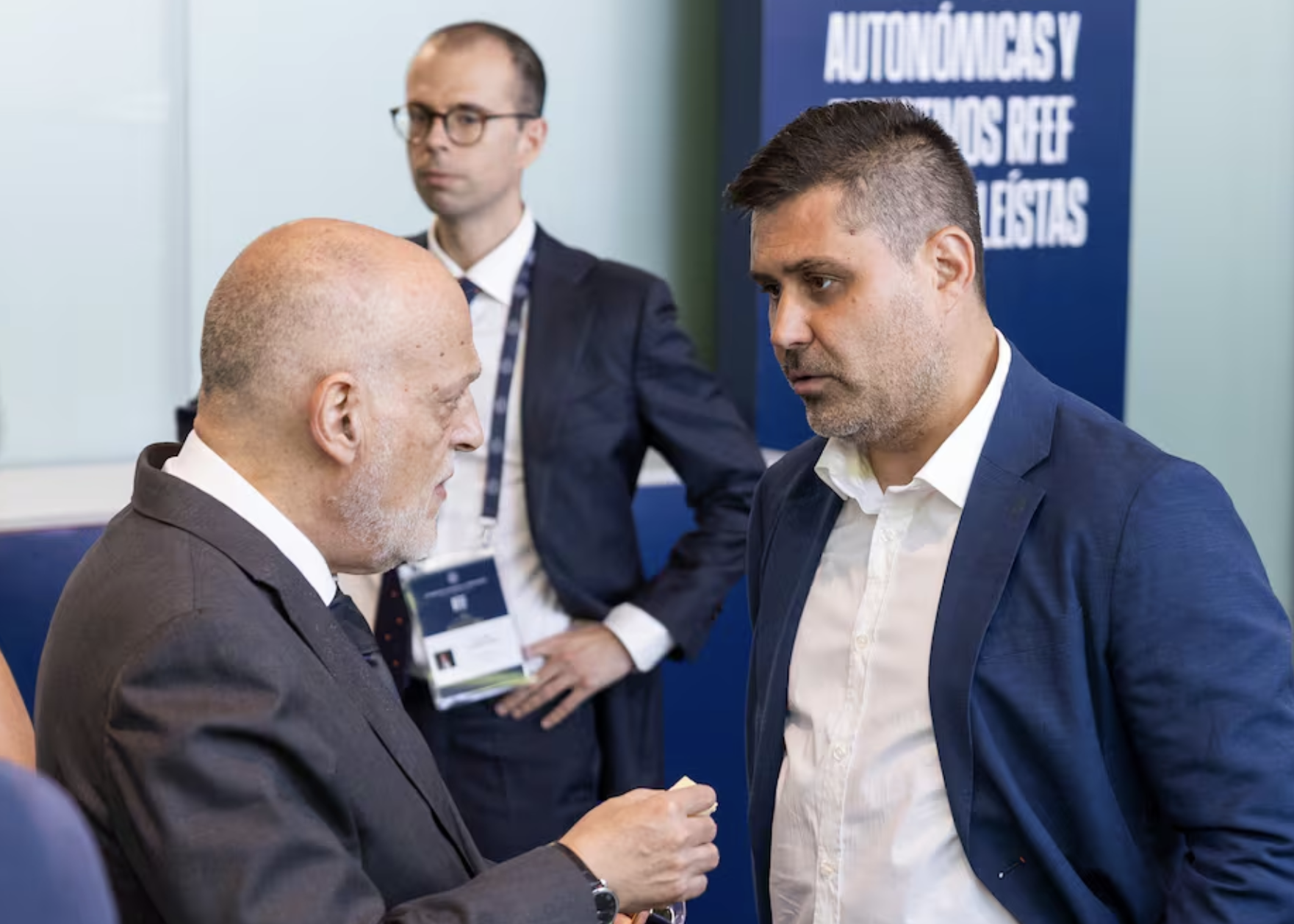 阿斯：西甲联盟将对AFE提起15秒抗议行为的诉讼。