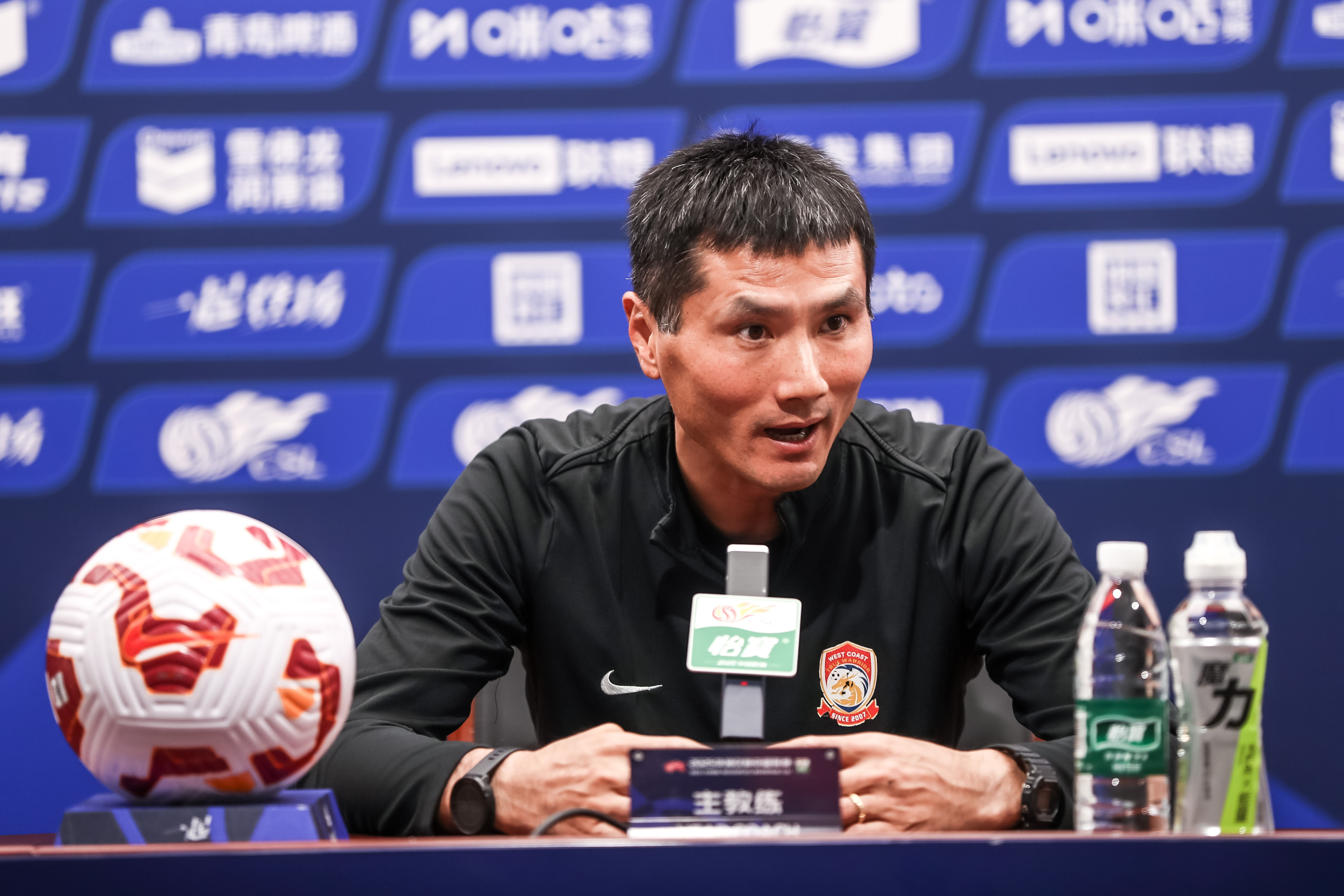 徐江谈到邵佳地区国足：克林斯曼的简历更是一张白纸 世界杯第3