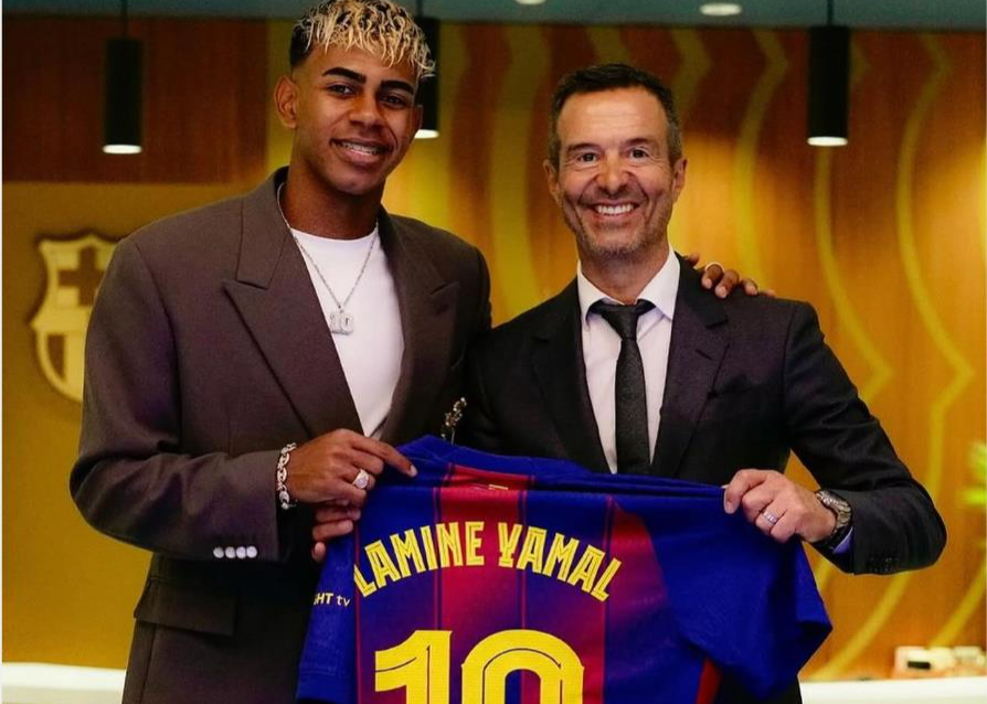 西媒：经纪人门德斯与亚马尔碰面，要求后者遵守更衣室纪律