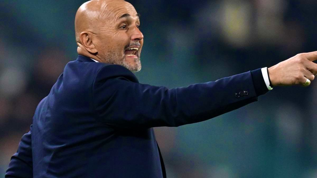 斯帕莱蒂：现在的首要任务是让前场球员在对方的半场留下更多的时间。